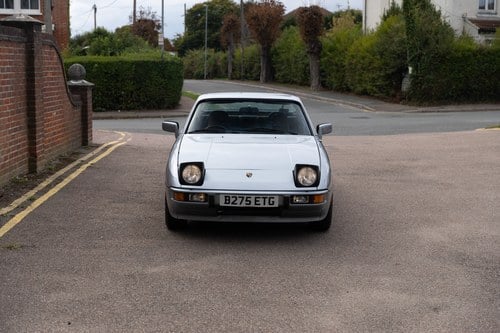 1984 Porsche 924 zum Verkauf (Bild 2 von 301)