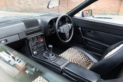 1984 Porsche 924 zum Verkauf (Bild 47 von 301)