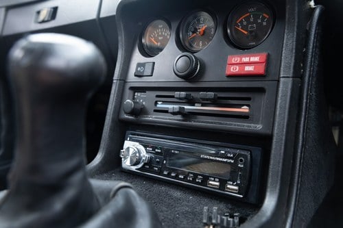 1984 Porsche 924 zum Verkauf (Bild 100 von 301)