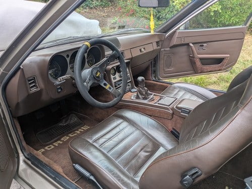 1984 Porsche 944 zum Verkauf (Bild 13 von 79)