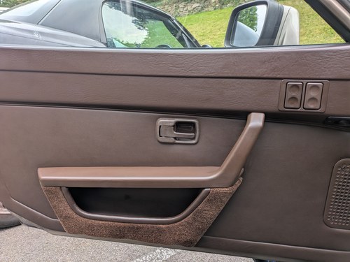 1984 Porsche 944 zum Verkauf (Bild 14 von 79)