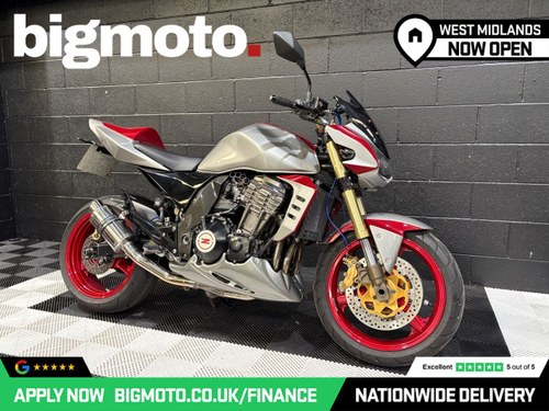 2006 KAWASAKI Z1000 FINANCE SPECIALISTS APPLY NOW À venda