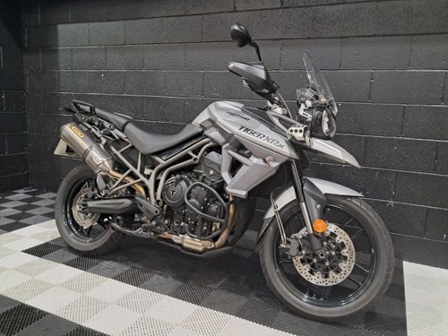 2017 TRIUMPH TIGER 800 XRx En Venta