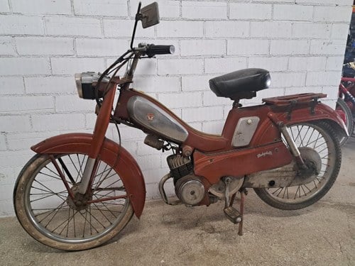 1967 MOBYLETTE AV 88 A vendre