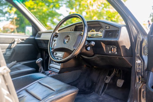 1988 Mercedes-Benz 190E 2.3-16V W201 zum Verkauf (Bild 65 von 167)