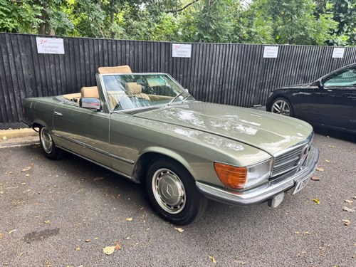 1983 MERCEDES-BENZ SL 3.8L 2d AUTO 218 BHP En Venta