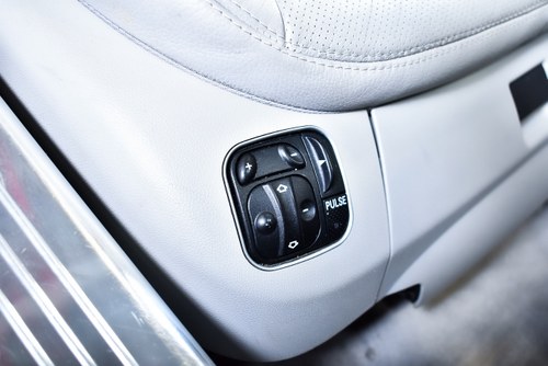 2007 Mercedes-Benz R230 SL550 Convertible 5,5L V8 à vendre (picture 60 of 121)