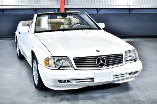 1997 Mercedes-Benz R129 SL500 Convertible 5,0L V8 In vendita (immagine 5 di 102)