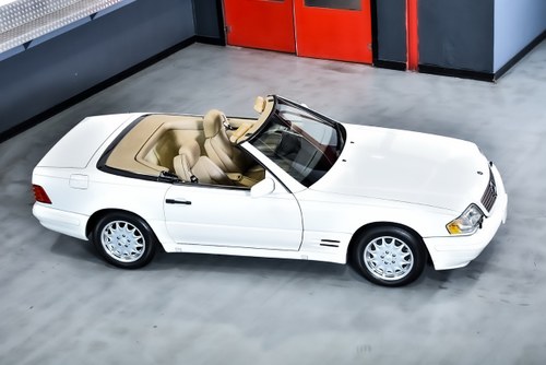 1997 Mercedes-Benz R129 SL500 Convertible 5,0L V8 In vendita (immagine 13 di 102)