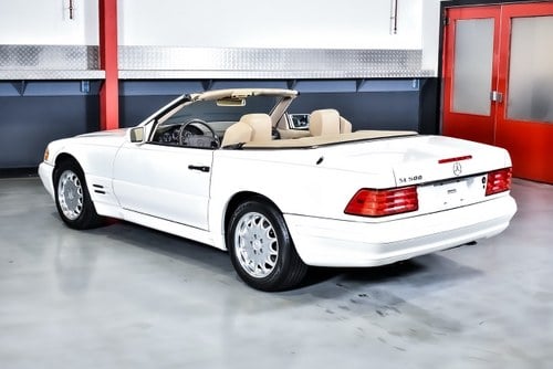 1997 Mercedes-Benz R129 SL500 Convertible 5,0L V8 In vendita (immagine 18 di 102)