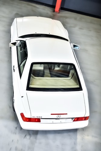 1997 Mercedes-Benz R129 SL500 Convertible 5,0L V8 In vendita (immagine 30 di 102)