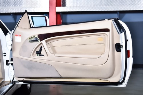 1997 Mercedes-Benz R129 SL500 Convertible 5,0L V8 In vendita (immagine 43 di 102)