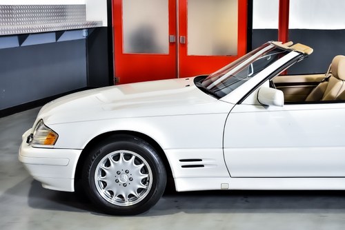 1997 Mercedes-Benz R129 SL500 Convertible 5,0L V8 In vendita (immagine 74 di 102)