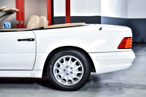 1997 Mercedes-Benz R129 SL500 Convertible 5,0L V8 In vendita (immagine 81 di 102)