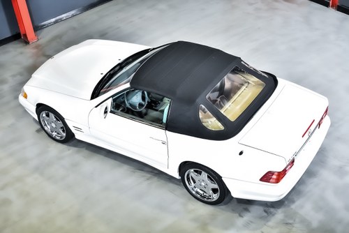 2001 Mercedes-Benz R129 SL500 Convertible 5,0L V8 AMG In vendita (immagine 33 di 115)
