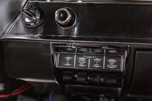 1957 Chevrolet BelAir Coupe 283CI 4.6L V8 zum Verkauf (Bild 30 von 163)