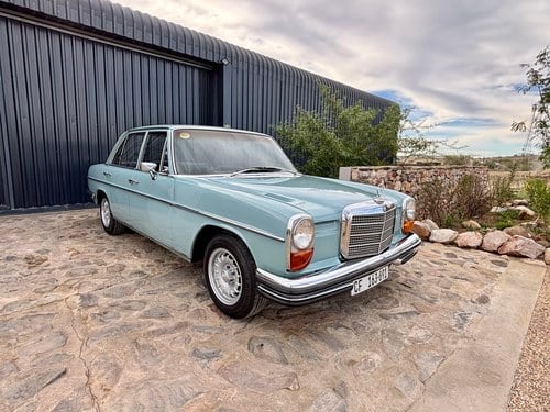 1971 Mercedes-Benz 250 W114 à vendre (picture 2 of 134)