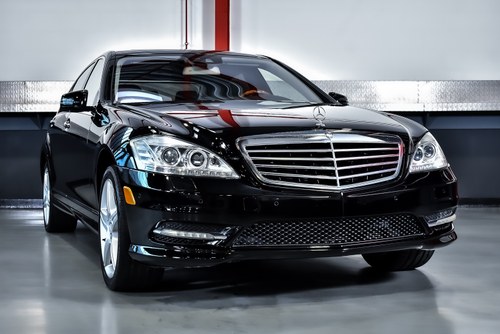 2011 Mercedes-Benz S550 4MATIC Sedan 5,5L V8 à venda (imagem 9 de 96)