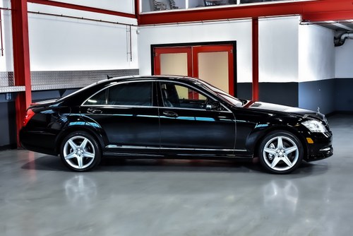 2011 Mercedes-Benz S550 4MATIC Sedan 5,5L V8 à venda (imagem 15 de 96)