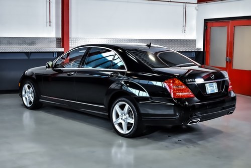 2011 Mercedes-Benz S550 4MATIC Sedan 5,5L V8 à venda (imagem 23 de 96)