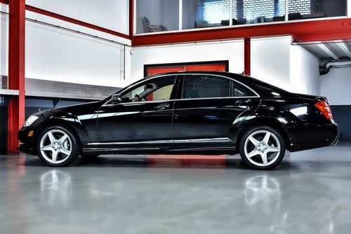 2011 Mercedes-Benz S550 4MATIC Sedan 5,5L V8 à venda (imagem 28 de 96)