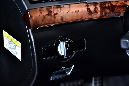 2011 Mercedes-Benz S550 4MATIC Sedan 5,5L V8 à venda (imagem 38 de 96)