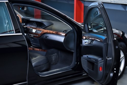 2011 Mercedes-Benz S550 4MATIC Sedan 5,5L V8 à venda (imagem 47 de 96)