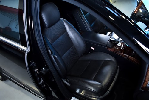 2011 Mercedes-Benz S550 4MATIC Sedan 5,5L V8 à venda (imagem 49 de 96)