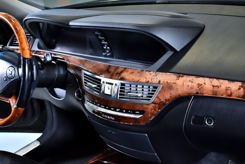 2011 Mercedes-Benz S550 4MATIC Sedan 5,5L V8 à venda (imagem 50 de 96)