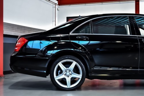 2011 Mercedes-Benz S550 4MATIC Sedan 5,5L V8 à venda (imagem 63 de 96)