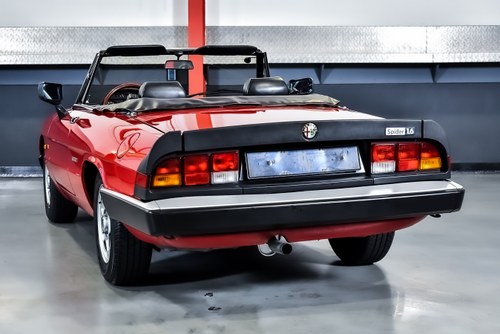 1989 Alfa Romeo Spider Convertible 1,6L I4 En venta (imagen 22 de 94)