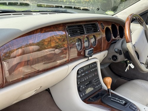 2002 Jaguar X100 XKR Convertible zum Verkauf (Bild 21 von 50)