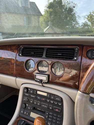 2002 Jaguar X100 XKR Convertible zum Verkauf (Bild 33 von 50)