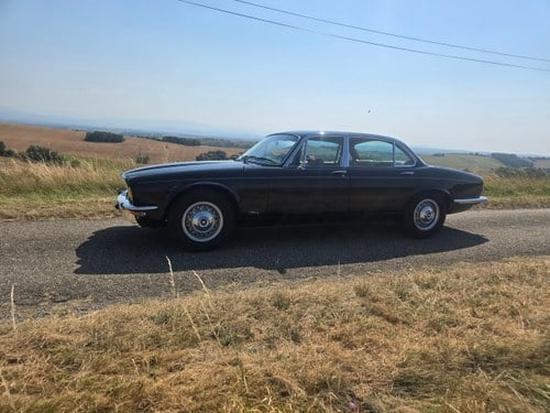 1974 Jaguar XJ12 Series 2 Te koop (foto 26 van 258)