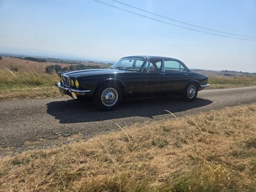 1974 Jaguar XJ12 Series 2 Te koop (foto 28 van 258)
