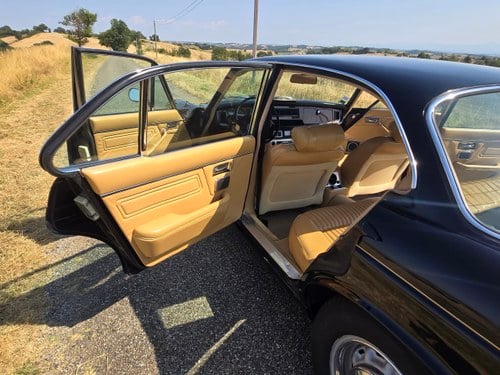 1974 Jaguar XJ12 Series 2 Te koop (foto 101 van 258)
