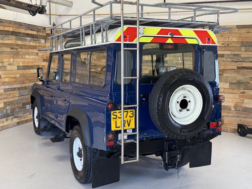 1998 Land Rover Defender 110 Station Wagon 300 TDi Ex-GAFIRS In vendita (immagine 4 di 119)