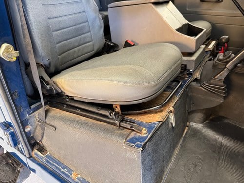 1998 Land Rover Defender 110 Station Wagon 300 TDi Ex-GAFIRS In vendita (immagine 22 di 119)