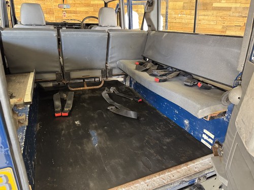 1998 Land Rover Defender 110 Station Wagon 300 TDi Ex-GAFIRS In vendita (immagine 32 di 119)