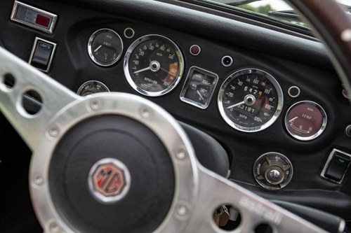 1973 MG B Roadster Te koop (foto 45 van 104)