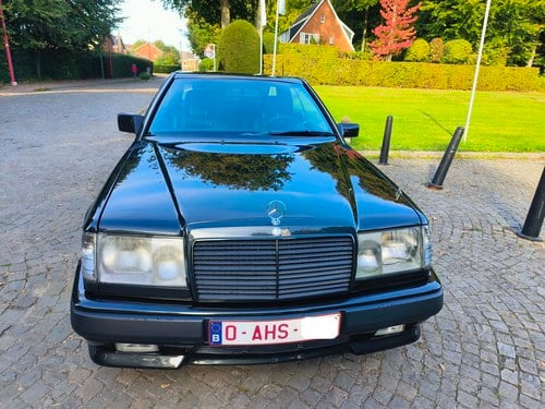 1991 Mercedes-Benz W124 300CE 24V ‘3.4L’ AMG 1 of 25 à vendre (picture 2 of 174)