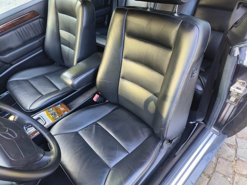 1991 Mercedes-Benz W124 300CE 24V ‘3.4L’ AMG 1 of 25 à vendre (picture 18 of 174)