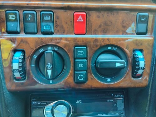 1991 Mercedes-Benz W124 300CE 24V ‘3.4L’ AMG 1 of 25 à vendre (picture 25 of 174)