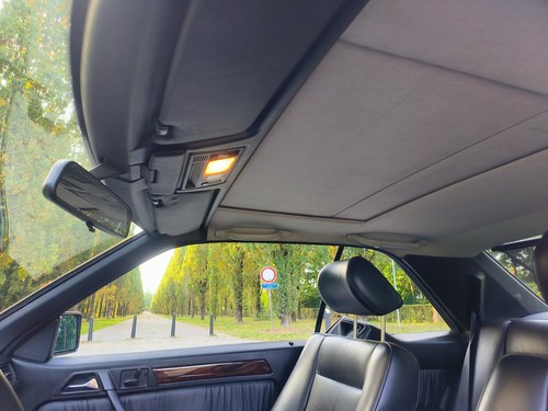 1991 Mercedes-Benz W124 300CE 24V ‘3.4L’ AMG 1 of 25 à vendre (picture 40 of 174)