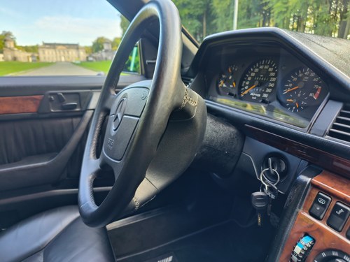 1991 Mercedes-Benz W124 300CE 24V ‘3.4L’ AMG 1 of 25 à vendre (picture 60 of 174)