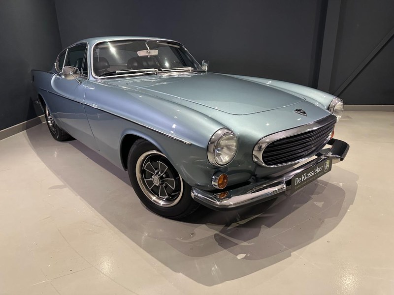 Volvo P 1800 ES Dark Red 1:43 430171614 MINICHAMPS diecast model car / scale model For Sale Volvo P 1800 ES Dark Red 1:43 430171614 MINICHAMPS diecast model car / scale model For Sale
