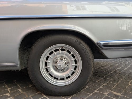 1969 Mercedes-Benz 250CE (W114) For Sale (picture 9 of 87)