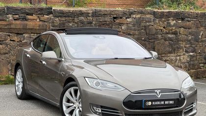 Tesla Model S 75D