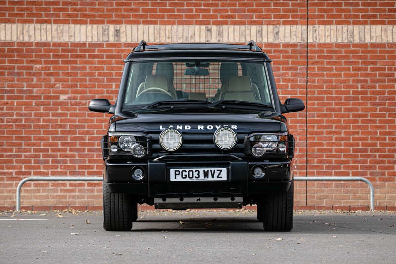 2003 Land Rover Discovery java-black Automatic Right Hand Drive in ...