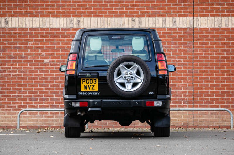 2003 Land Rover Discovery java-black Automatic Right Hand Drive in ...